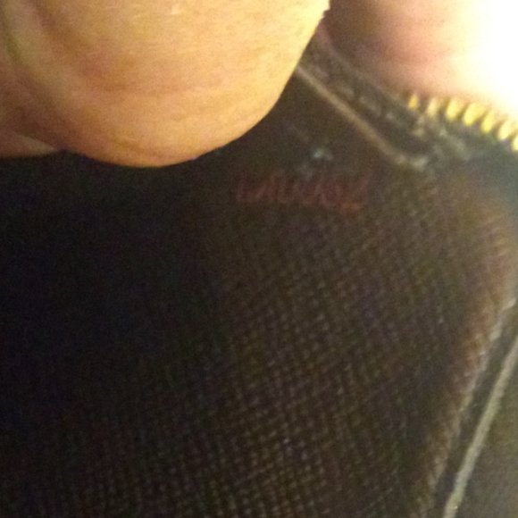 Louis Vuitton Damier Ebene Zippy Wallet - Picture 15 of 16